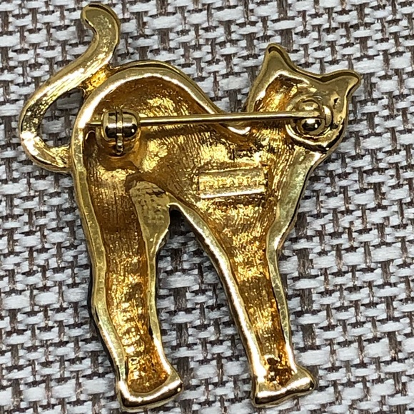 Vintage trifari black cat with emerald eyes - Picture 4 of 5